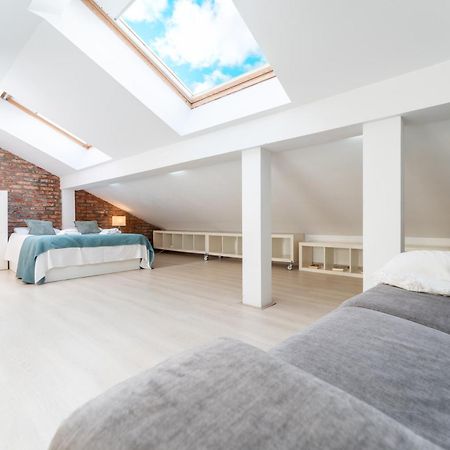 Loft En Calle Emblematica By Urbanhosting 桑坦德 外观 照片